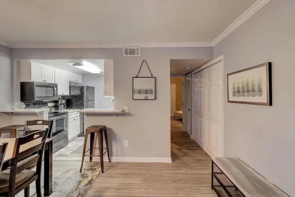 Renovated 2BR Hilton Head Home Walk to Shops