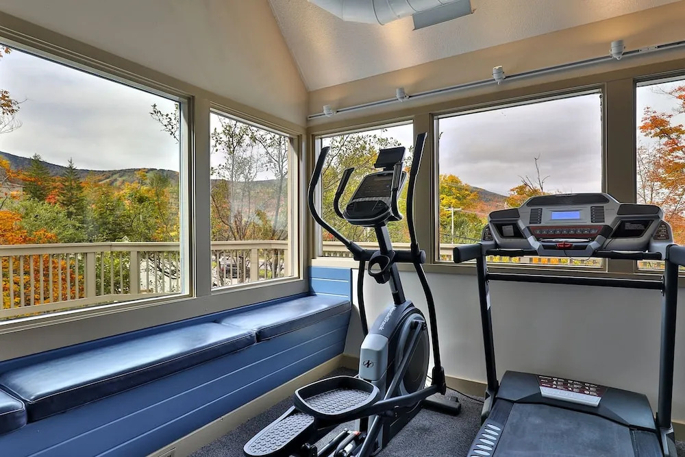 Beautiful 2br/2ba Fall Line Condo W/ Mountain Views, Pool, Hot Tub, Sauna, Shuttle. G6b 2 Bedroom Condo