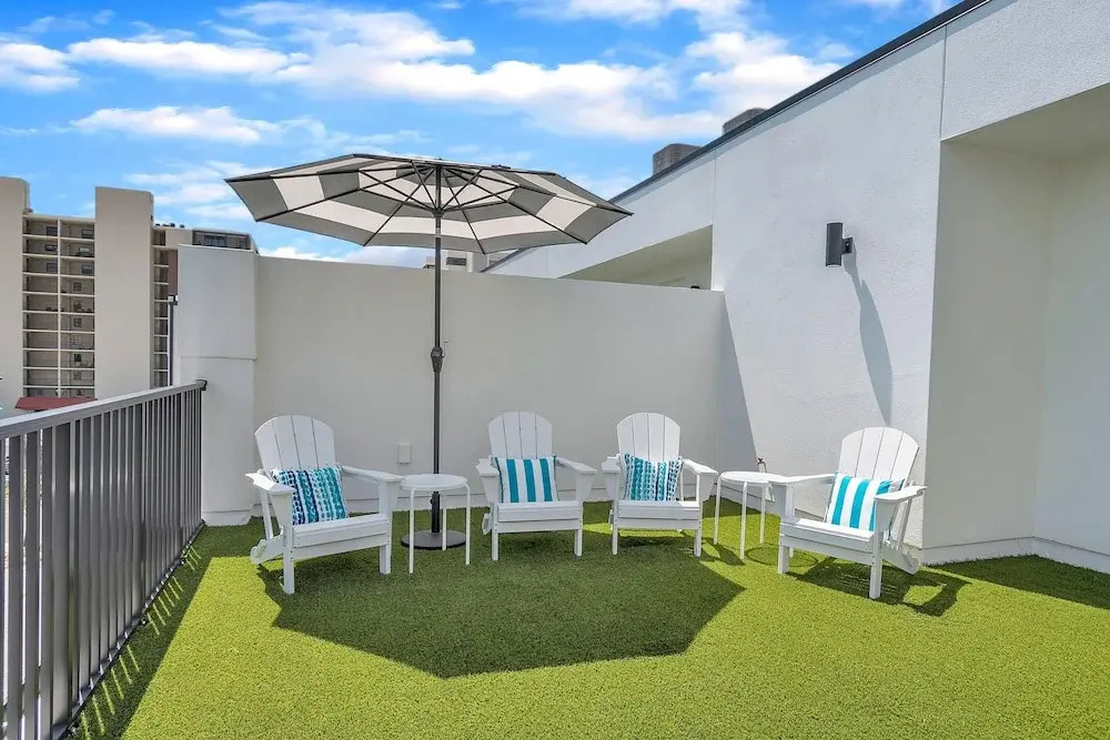 Azul Townhomes B3