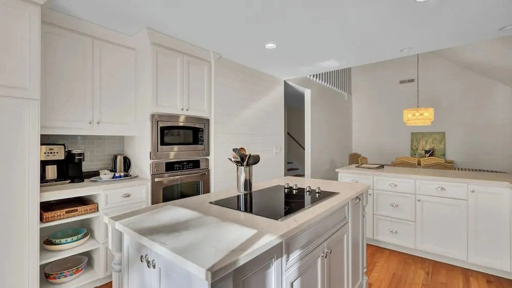 Steps to Isle of Palms Beach w/ Porch Dining, Outdoor Shower & Open Living Sea Haven by Avantstay