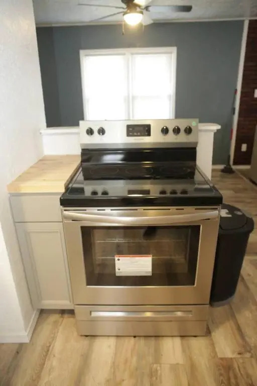 1 Bedroom with a Fireplace Close To Base