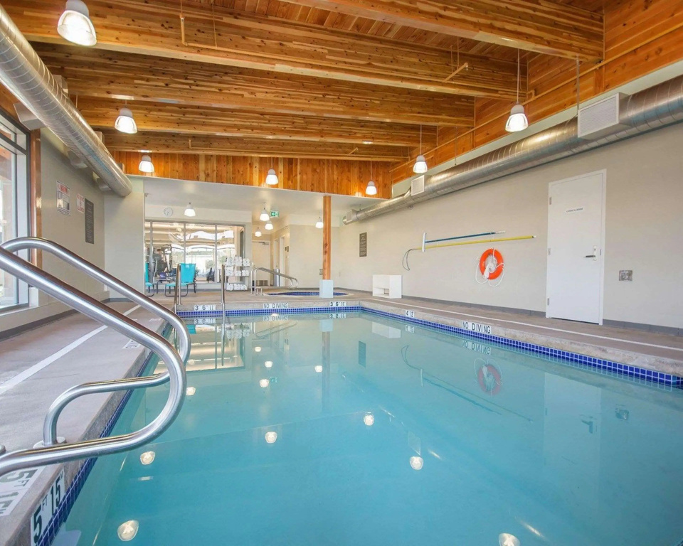 Comfort Inn & Suites