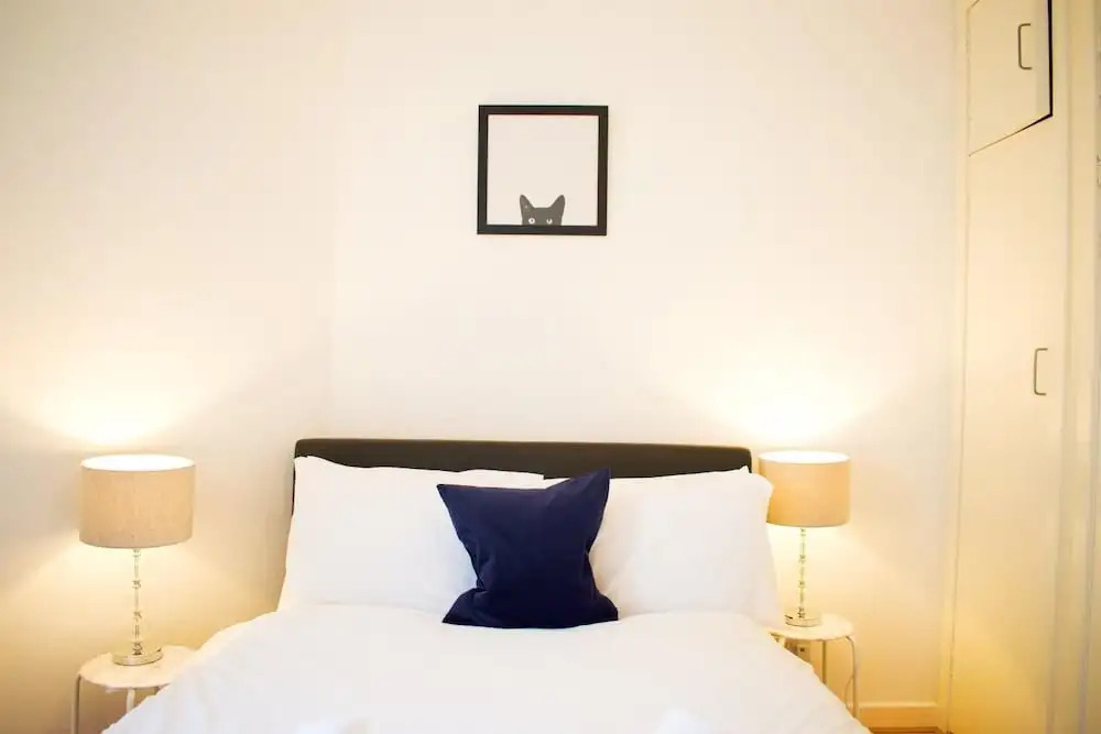 Modern 2 Bedroom Apartment in Central Edinburgh