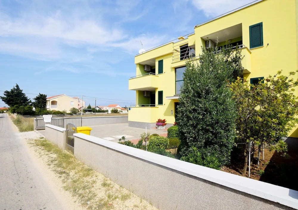 Apartments Lana