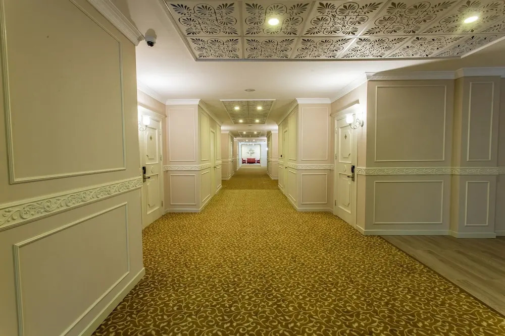 Golden Mir Hotel & Spa