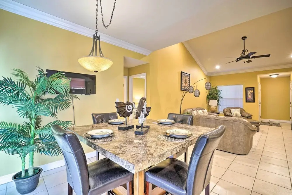 Coastal Condo w/ Pool in South Padre Island!