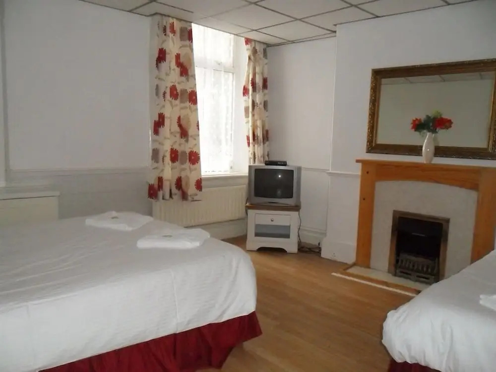 Anzy Panzy Hotel and Apartments