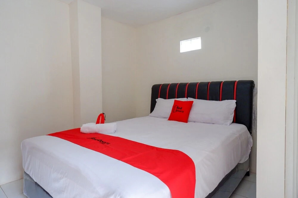 Wisma Bougenuil Mas By RedDoorz