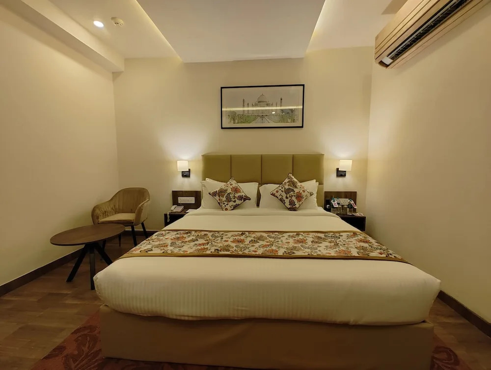 Regenta Inn Greater Noida, 15 Mins to India Expo Mart