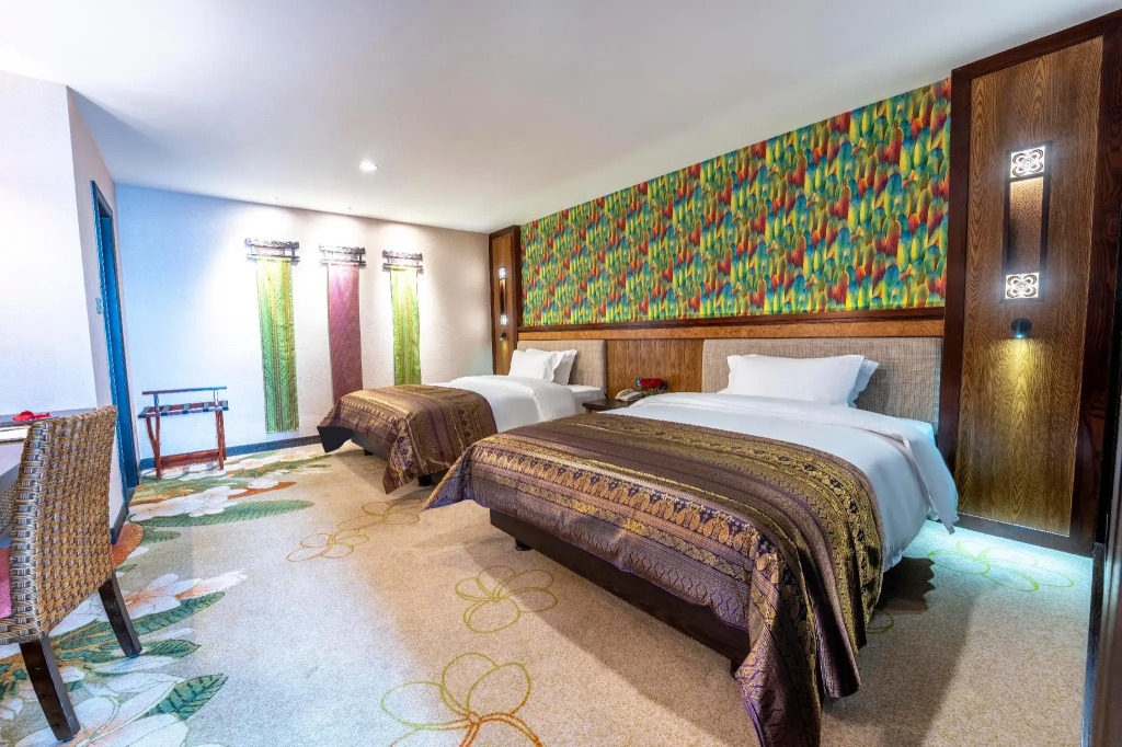 Riyuegu Hotsprings Resort
