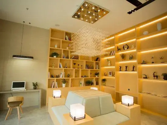 GreenTree Inn Express Hotel (Jinan Sunac Paradise Tangye Branch)