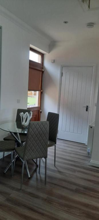 Cozy Lanarkshire Apartment With a View