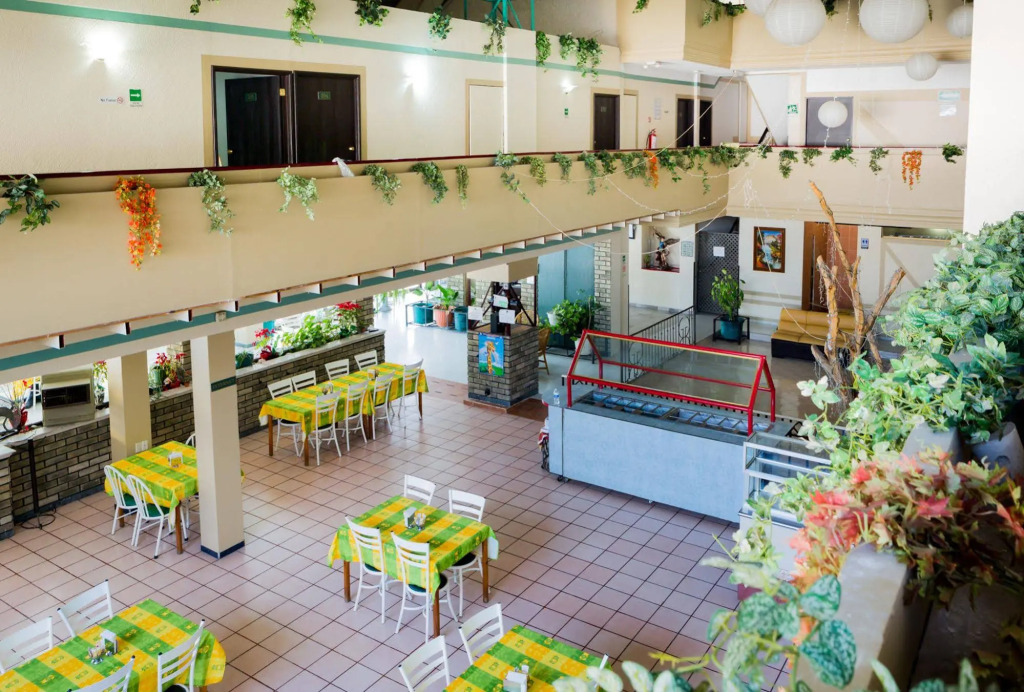 Hotel Raldos Inn