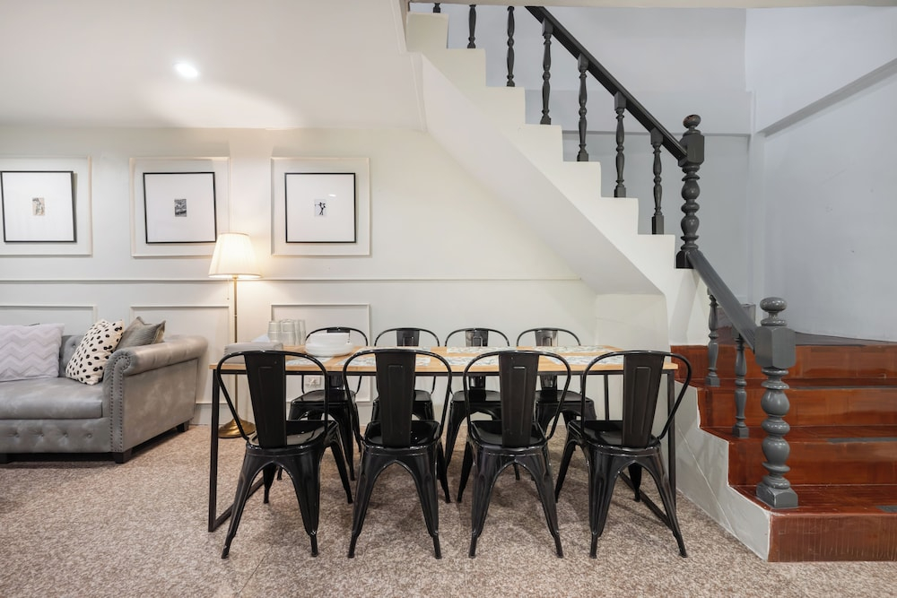Arun Sa Wad House Sukhumvit 4 Guests
