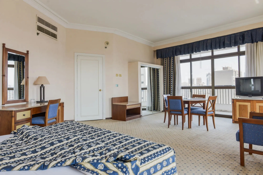 OM KOLTHOOM HOTEL