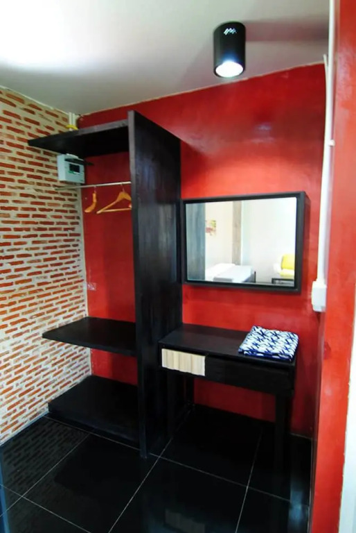 Ora House