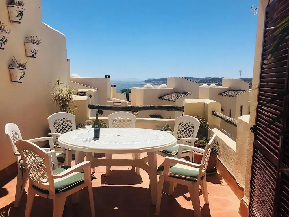 Casares Costa, Vista Bahia,2 Bedroom Bathroom