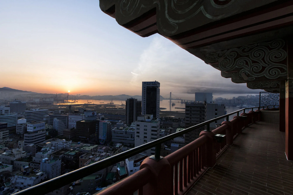 Commodore Hotel Busan