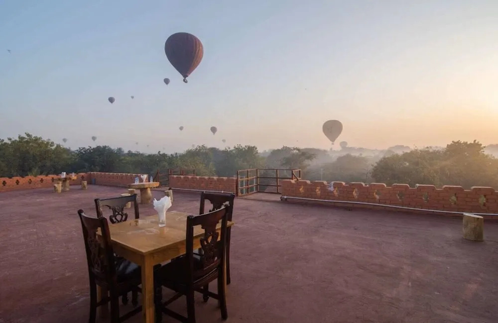 Bagan Htate Htar Hotel