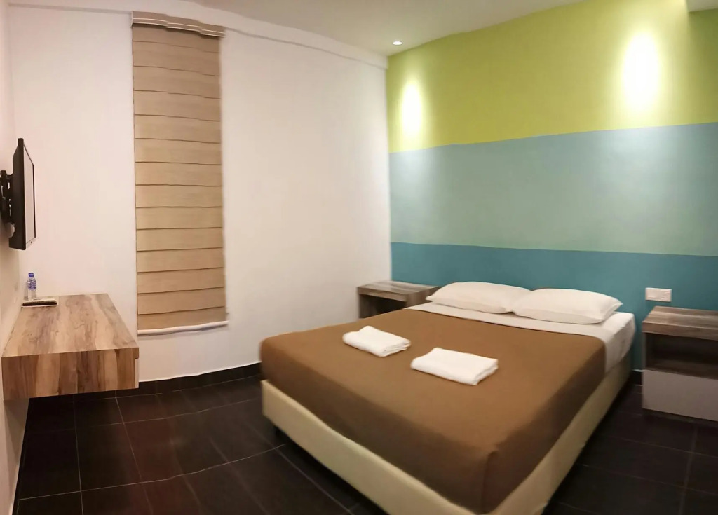 Dragon City Hotel