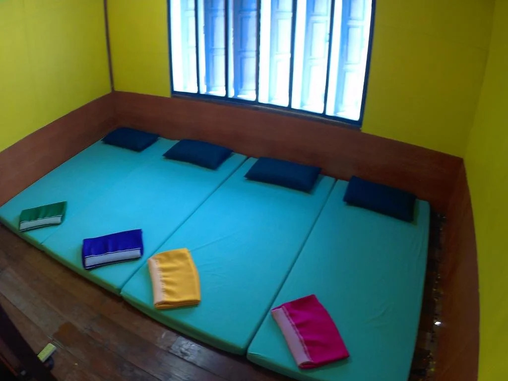 TongTomYai Homestay