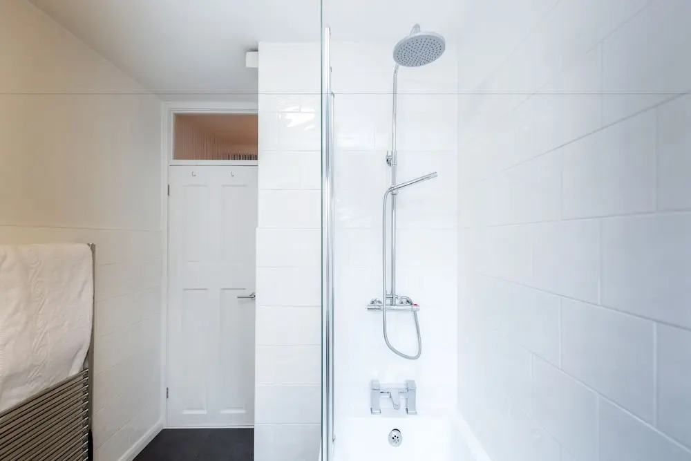 Putney Court - 1 Bed Apartment by BaseToGo