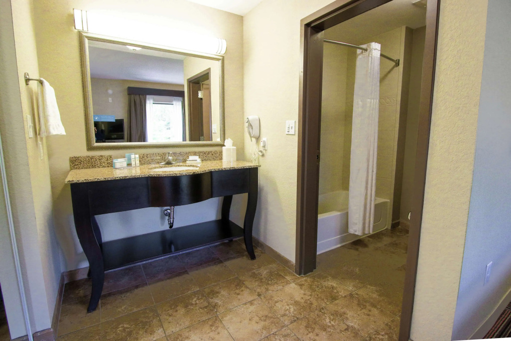 Hampton Inn & Suites Flowery Branch