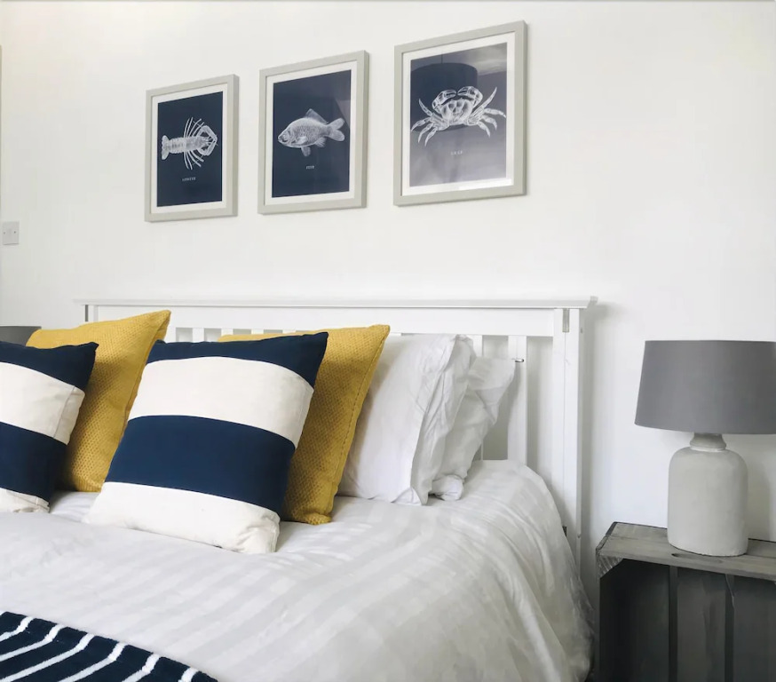 Air Sanitizers and Full Anti-Bacterial Cleaning Between Guests - Zoe's Place