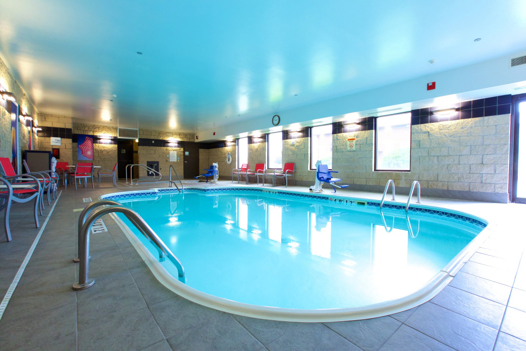 Holiday Inn Express Fargo - West Acres by IHG