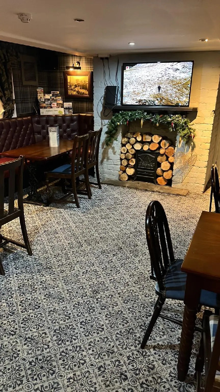 The Castle Tavern Pub & Guest Rooms