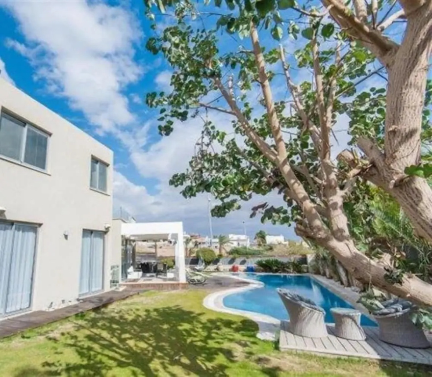 Mango Luxury Villa