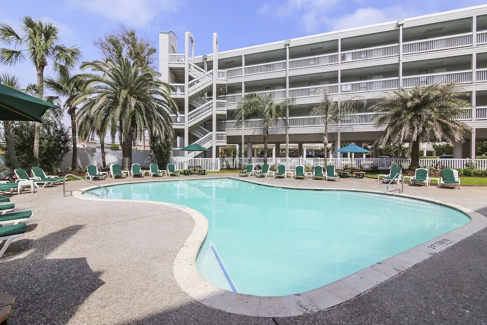 Casa Del Mar 103-seagull Crossing 1 Bedroom 1 Bathroom Condo