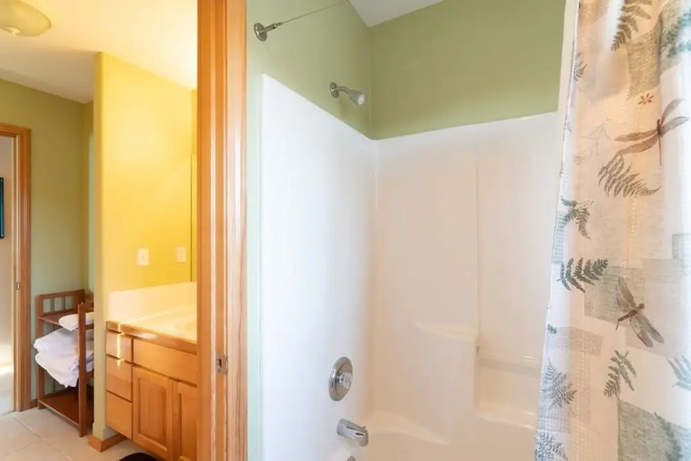 Necanicum - 6 Br Home