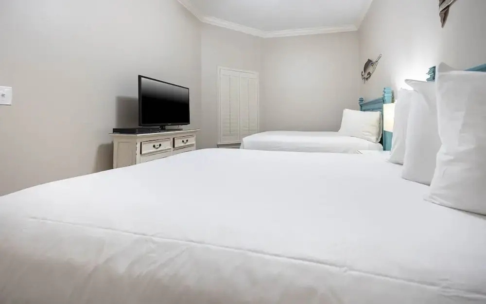 The Oasis 1602 Formerly Phoenix West Ii 1602 3 Bedroom Condo