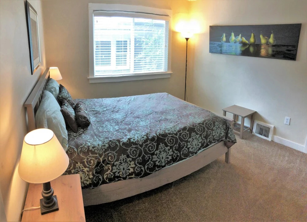Near Downtown Salt Lake City - 6 Br Home
