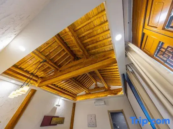 Jiujian Tang Hidden Lodge (Wuwei Pedestrian Street Confucian Temple Scenic Area Branch)