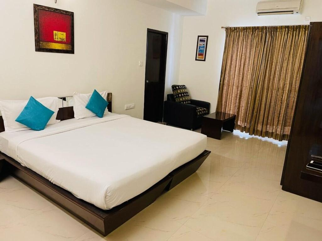 Niche Suites