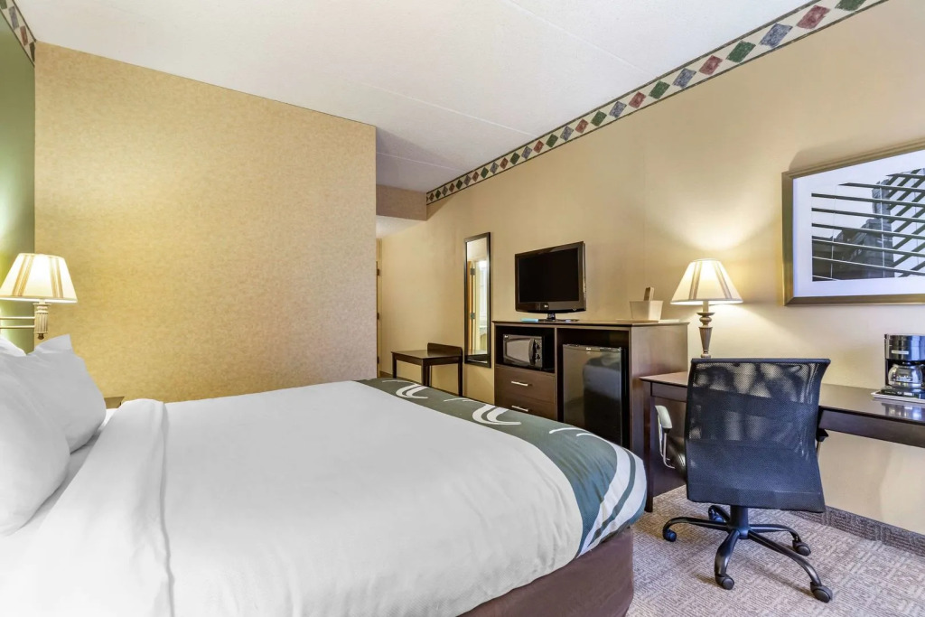 Spark By Hilton San Antonio Northwest Near Six Flags