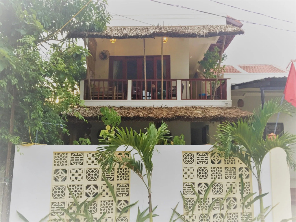 Red Flower Cottages Homestay