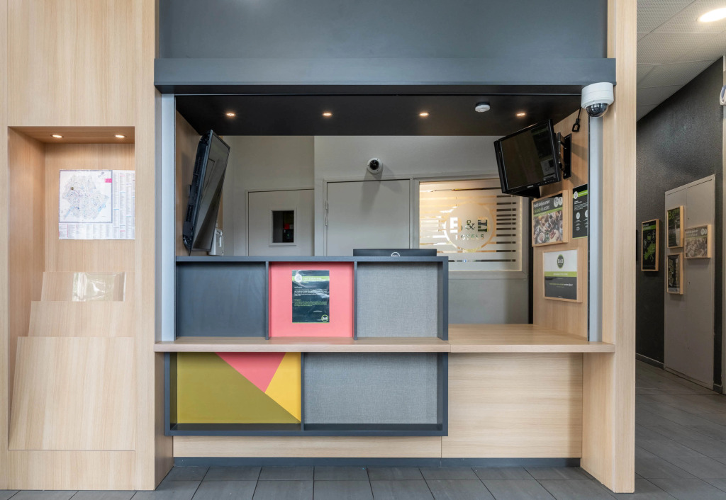 B&B HOTEL Lille Roubaix Centre Grand-Place