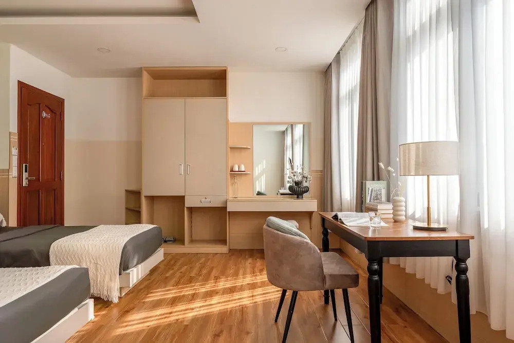 Tago Airport Hotel