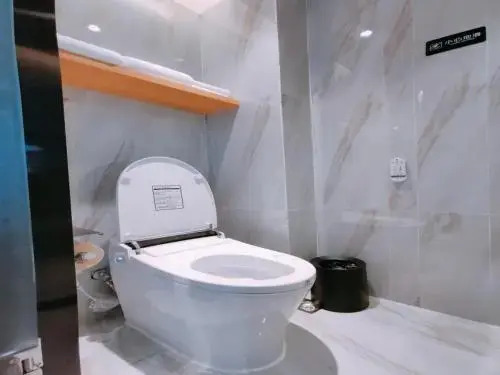 VX Fuyang Railway Station Beijing East Road Hotel