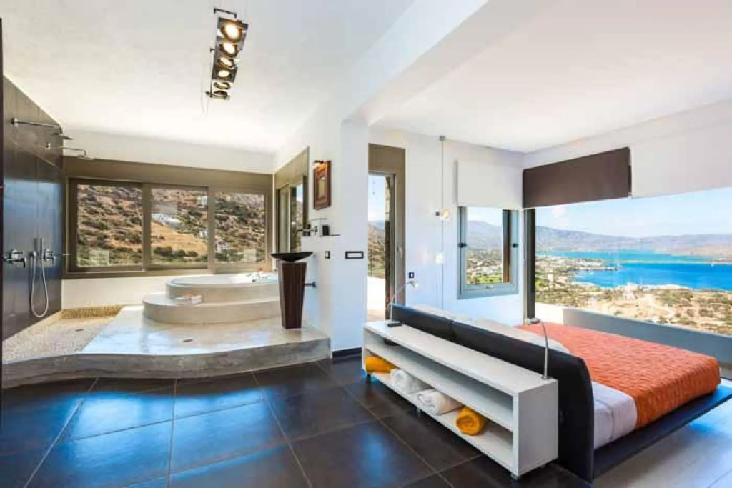 Amazing Views to Elounda Bay