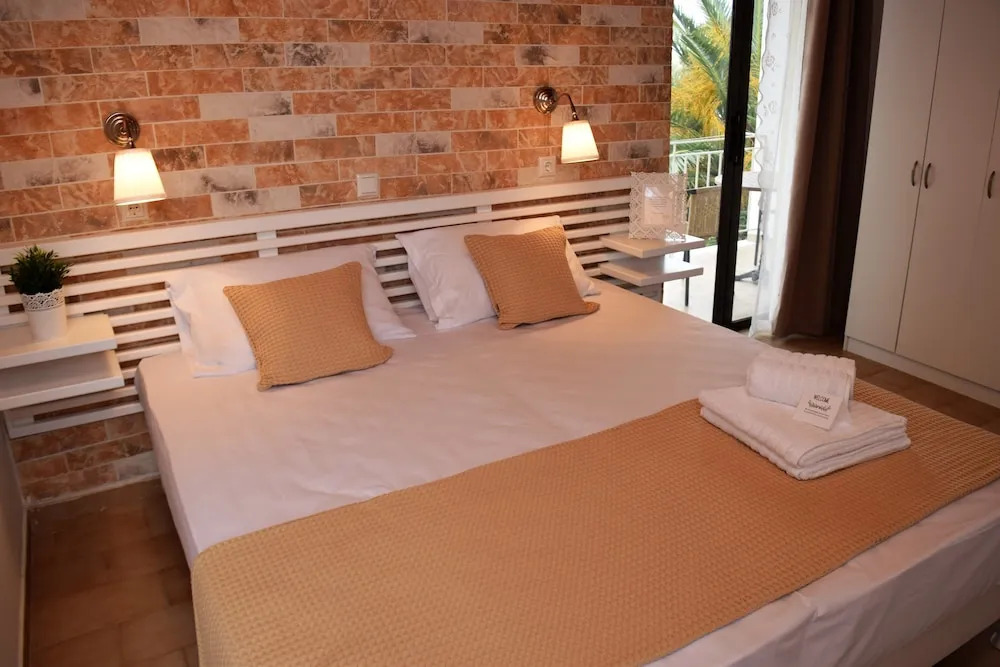 The Coast seaside rooms