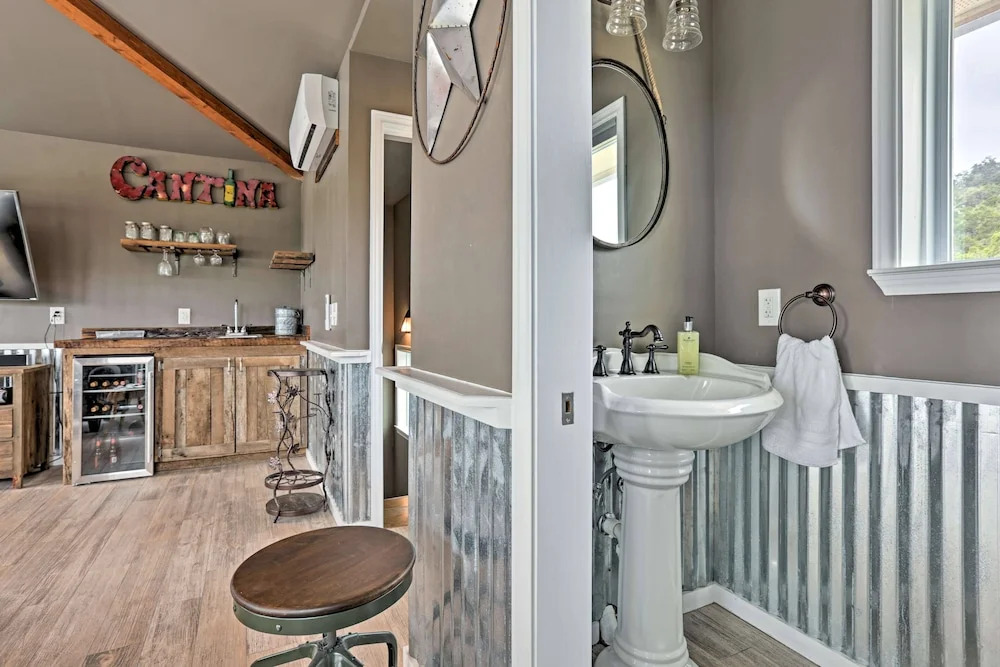 'ladera' Wimberley Estate on 13 Acres w/ Hot Tub