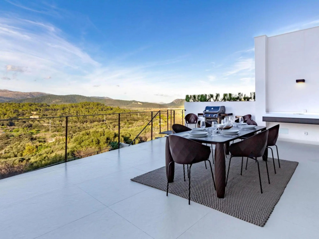 Villa in Búger with Rooftop Pool & Scenic Views