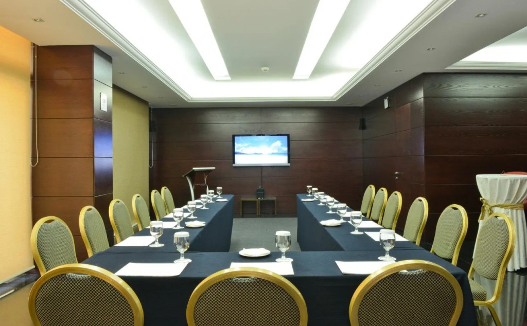 Coral Beirut Al Hamra Hotel