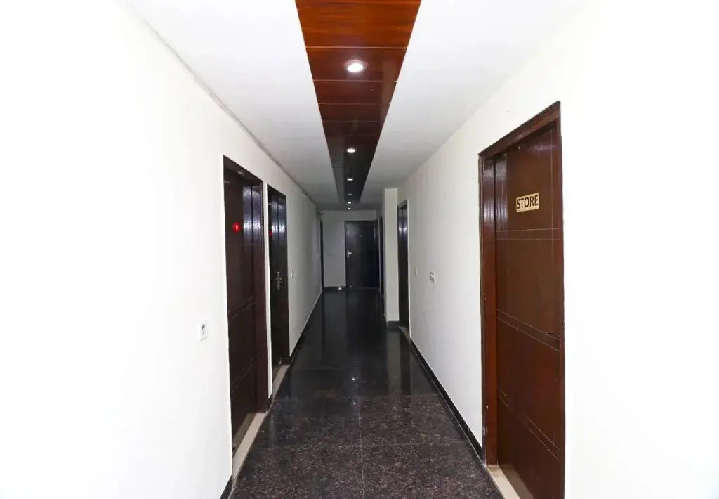 Kehar Palace by OYO Rooms