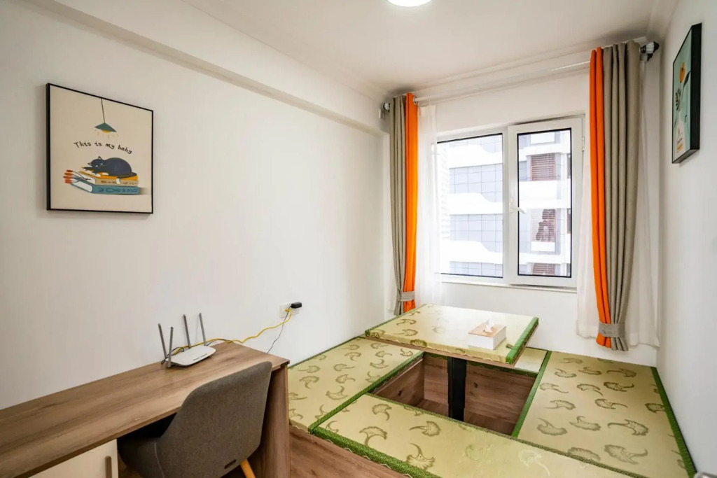 Locals Apartment House 01