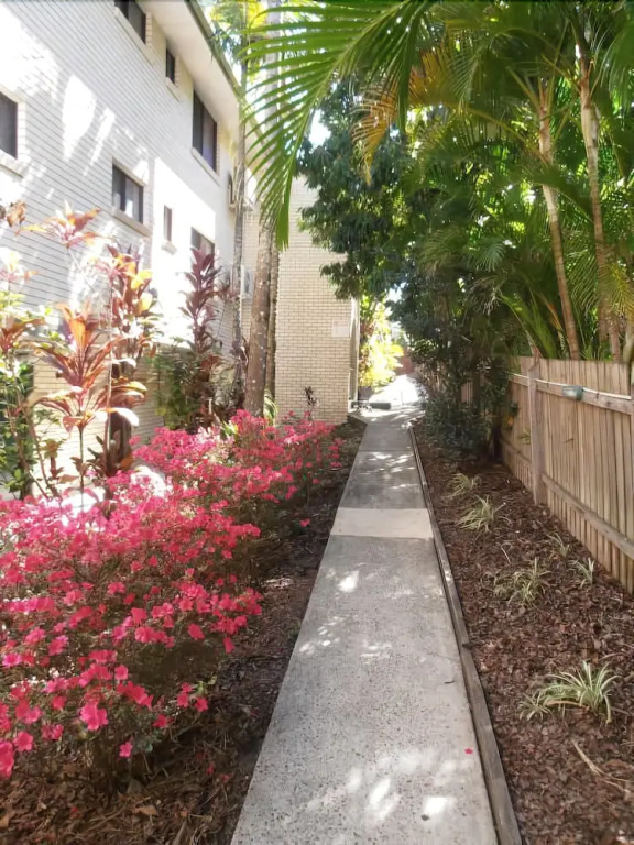 Beachside Court Holiday Apartments